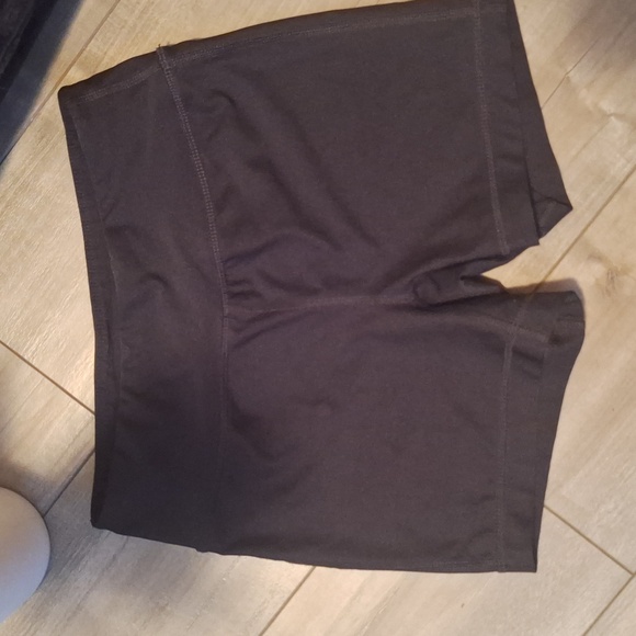 Bike Shorts - Picture 2 of 7